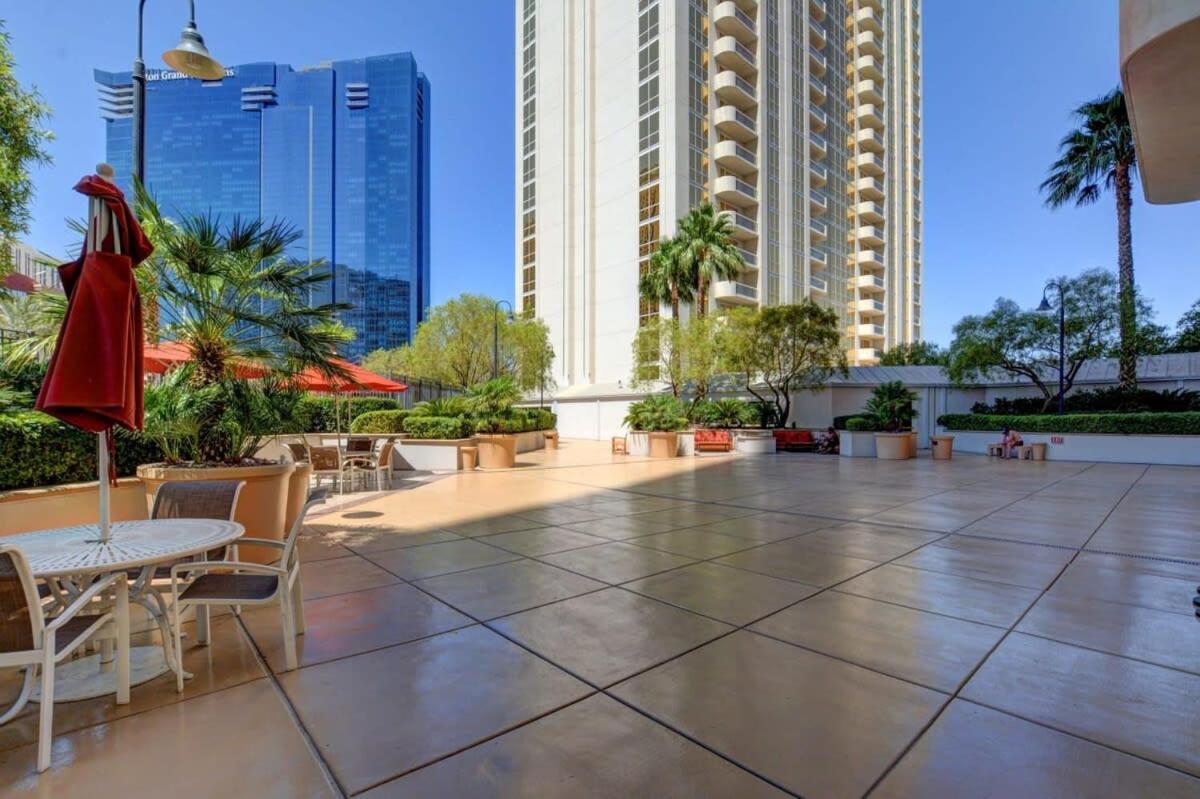 Mgm Signature-37-814 1Br 2Ba F1 Pits View Balcony Las Vegas Bagian luar foto